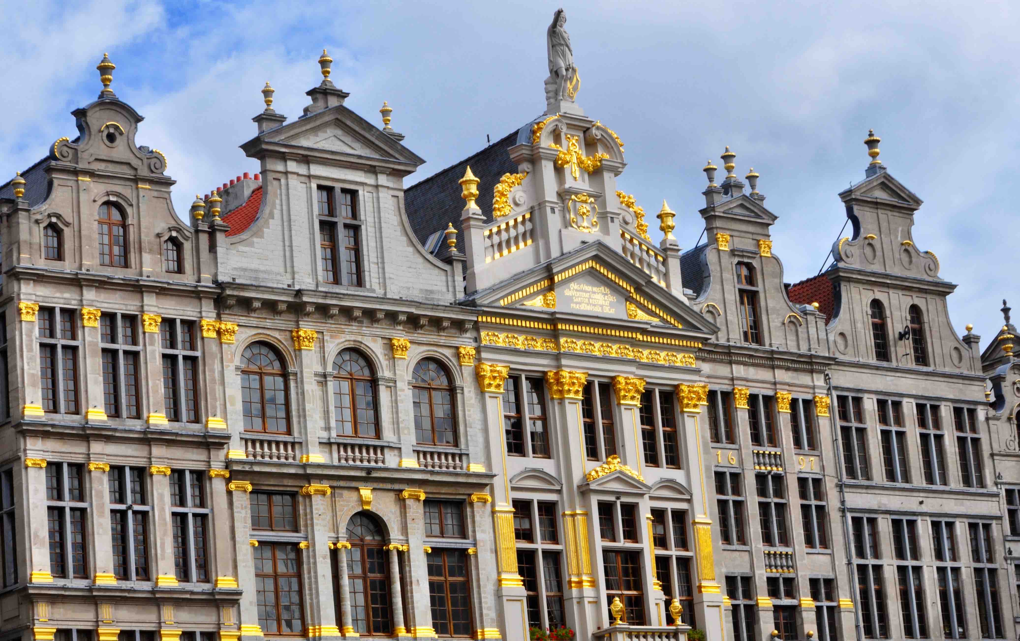 Amsterdam to Brussels by train - Eurotrip