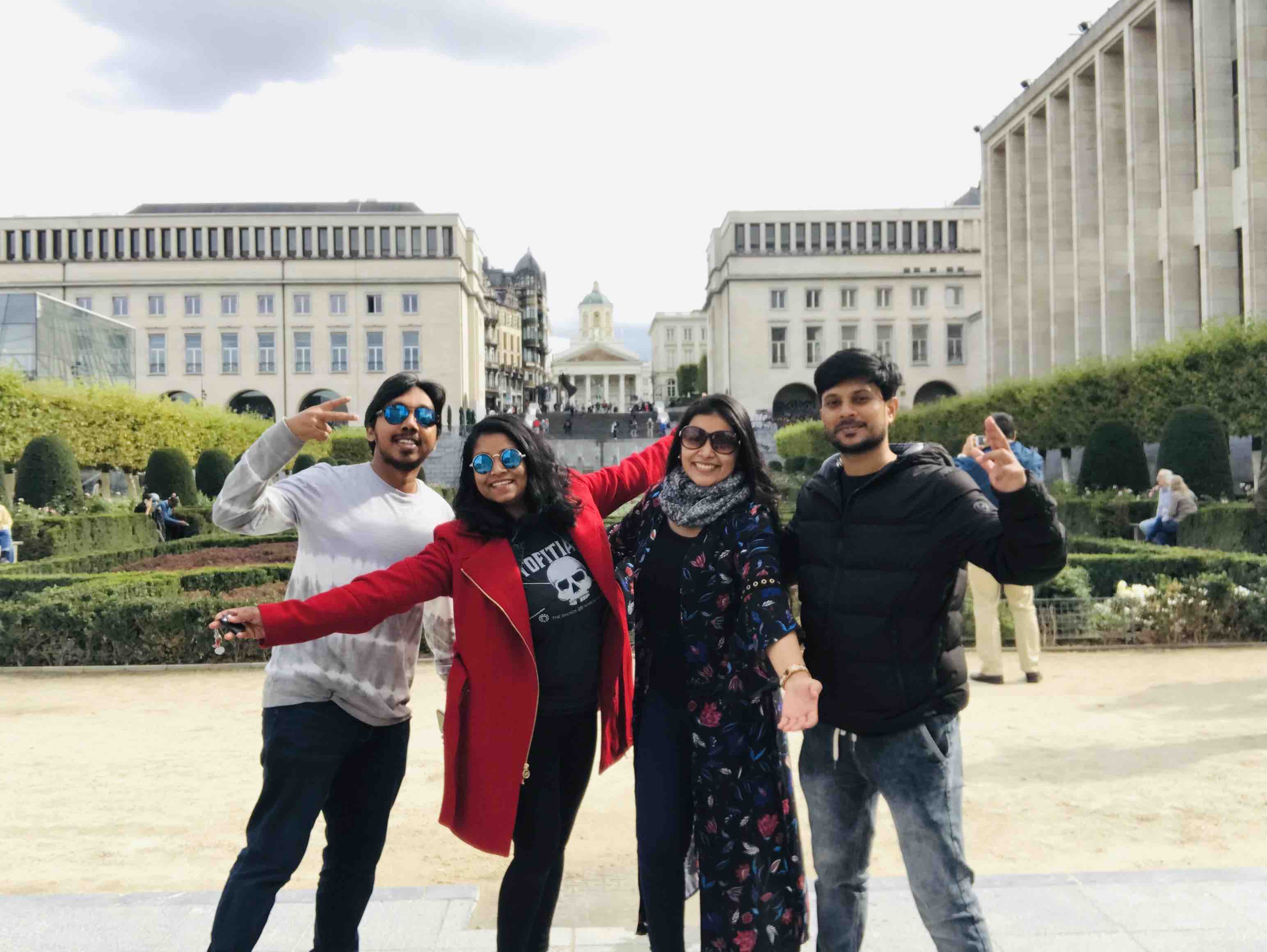 Group pic Mont de arts