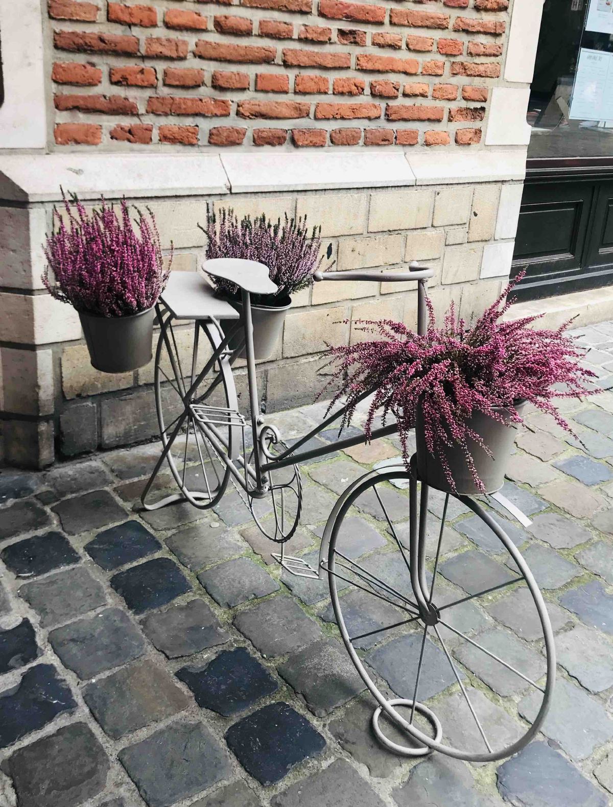 Street art bicycle with lavender