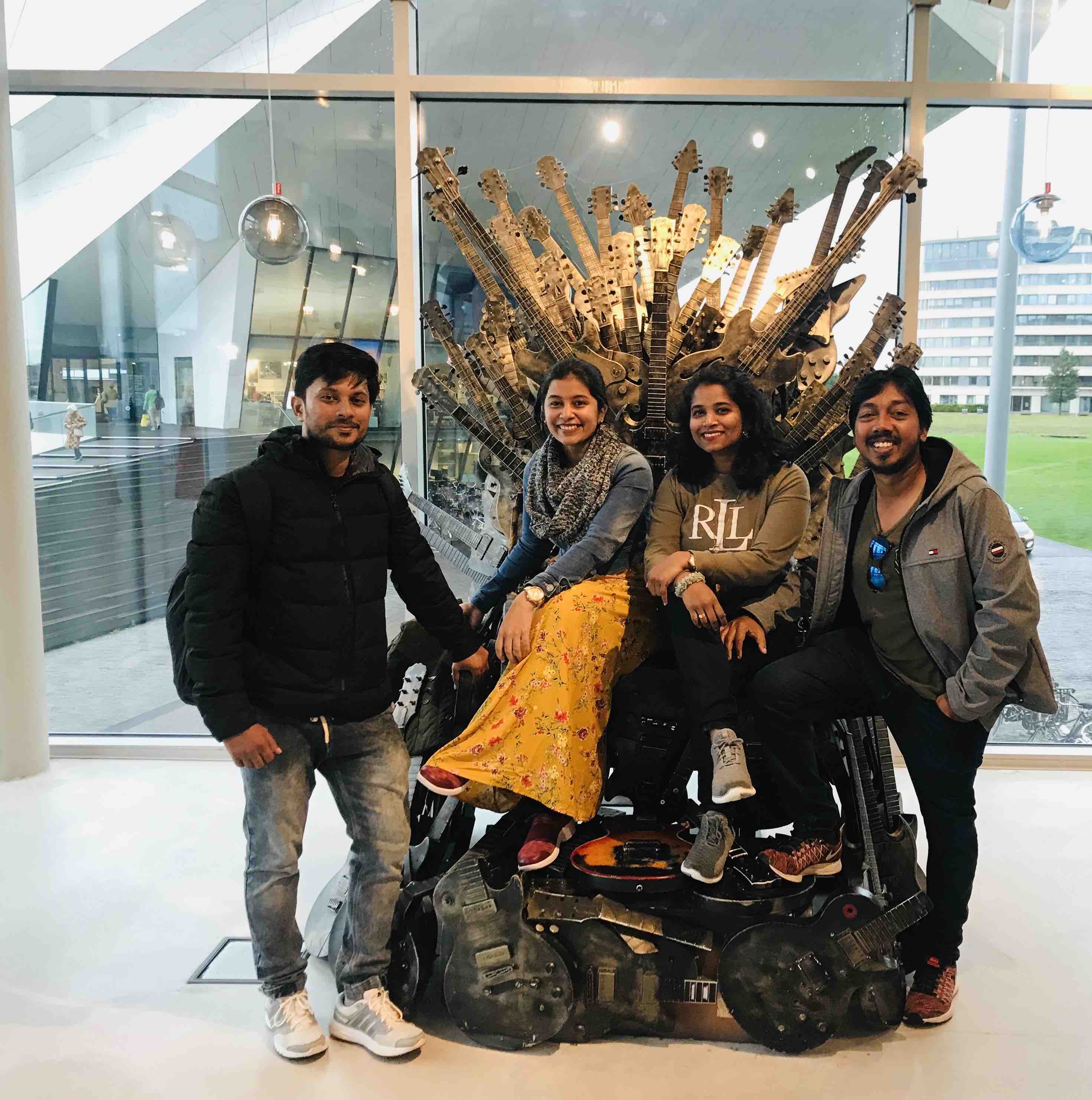 Amsterdam Lookout Guitar