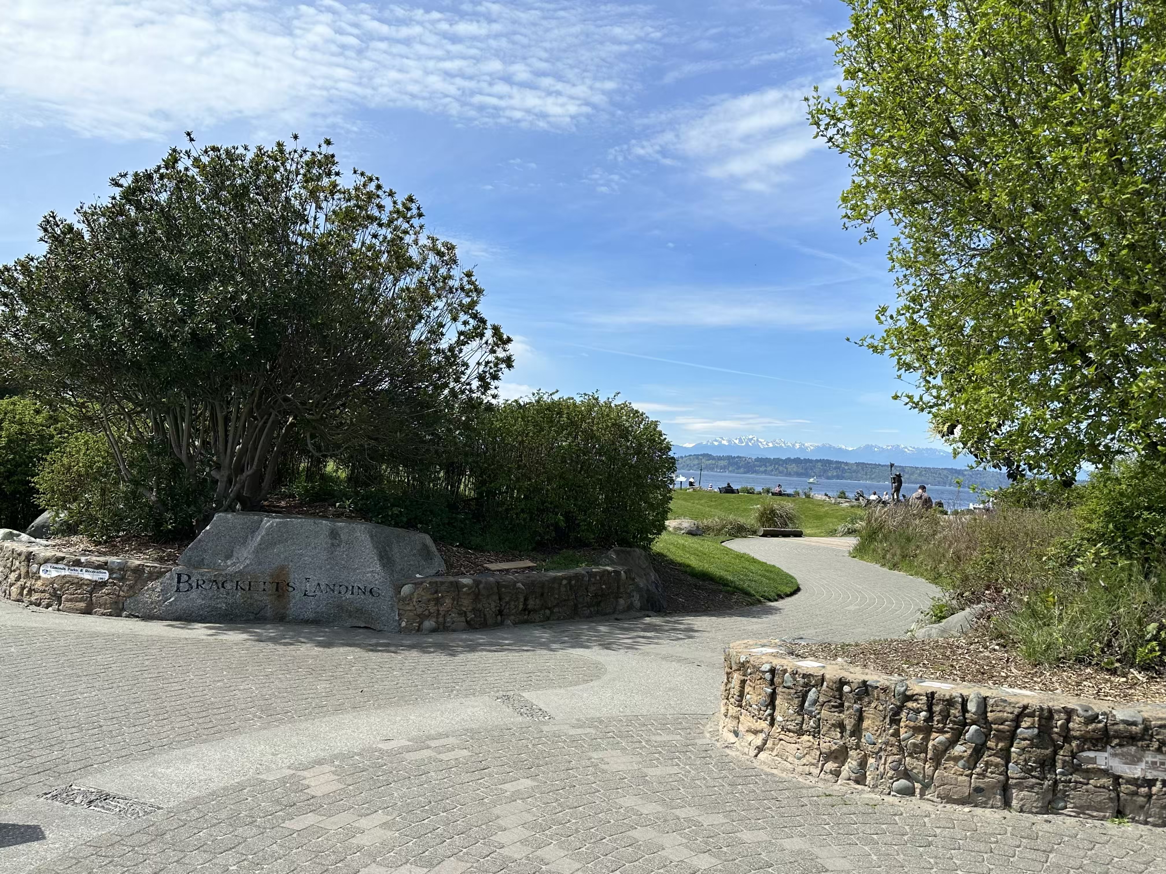Brackett's Landing park and beach in Edmonds Washington