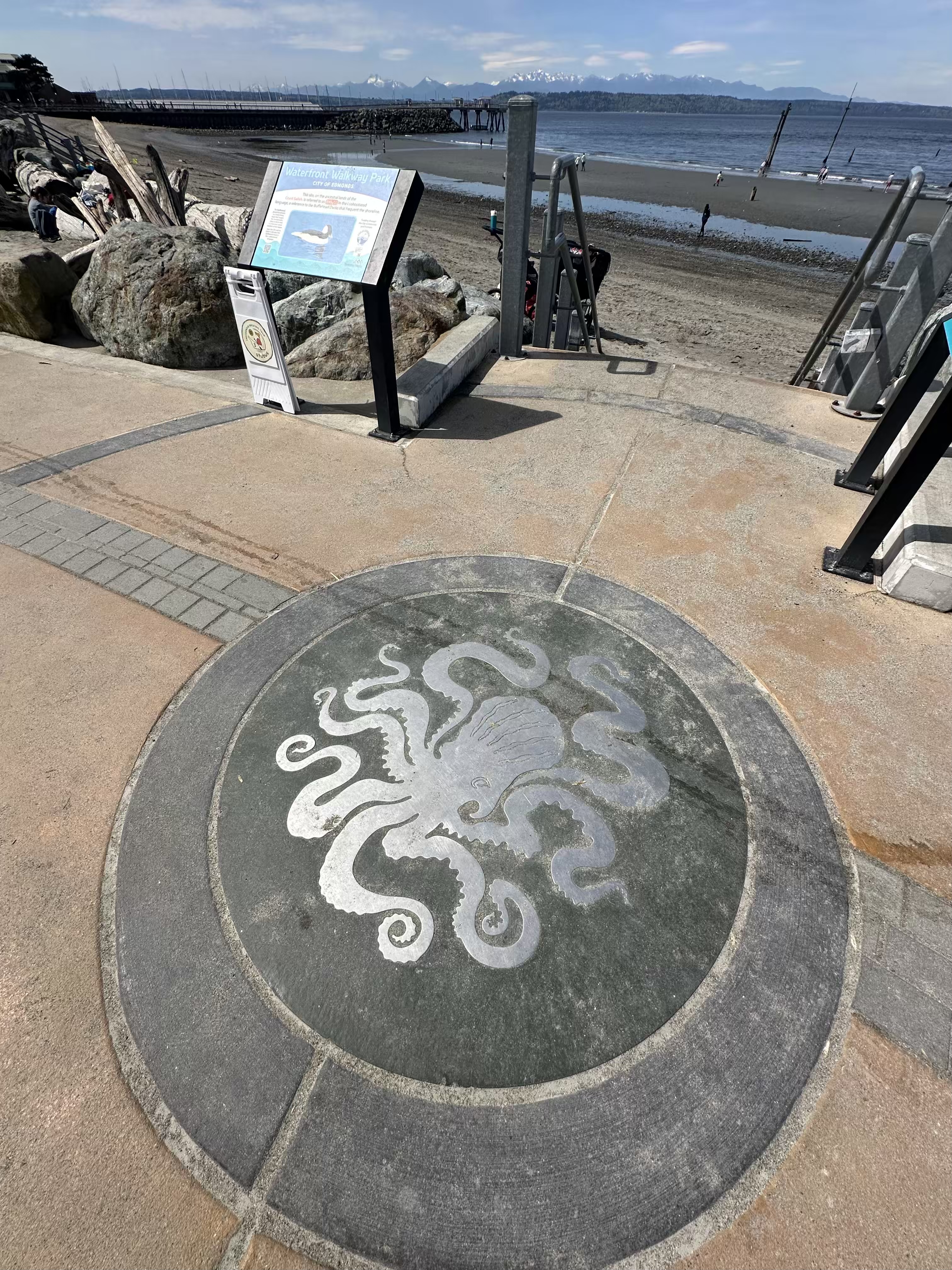 Paved pathway to Brackett's Landing beach in Edmonds